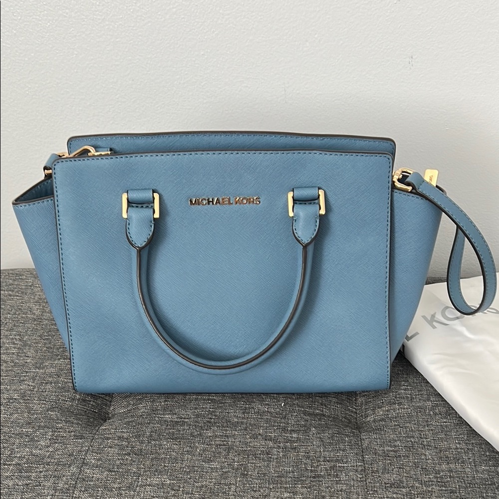 Michael Kors Blue Handbag with Gold Hardware